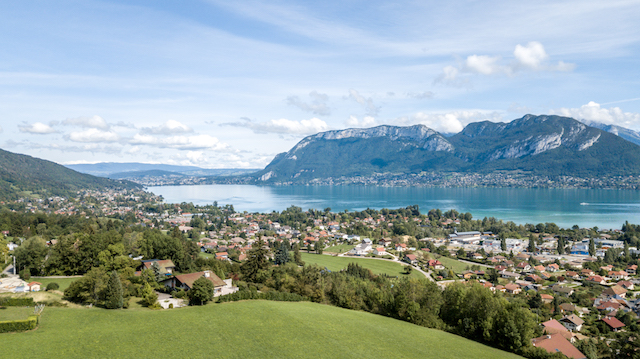 drone paysage balcons du lac annecy bd 12
